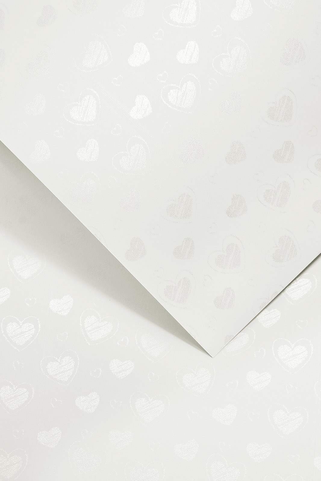 Дизайнерский картон Маленькие сердца